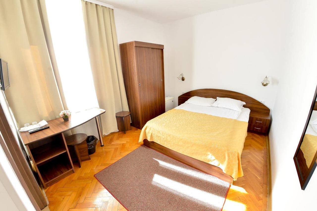 Pension Alexia Сибиу Экстерьер фото